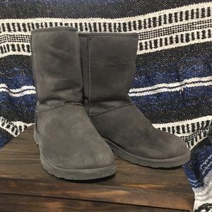 Makalu gray mid calf boots
